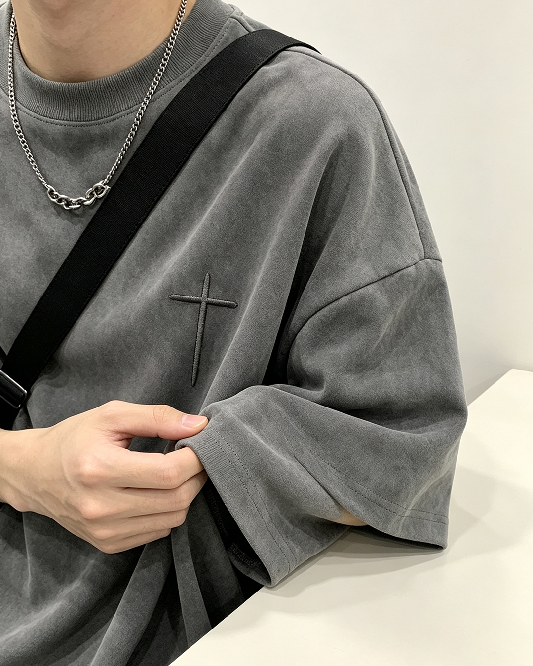 Men's Vintage Suede Oversized Tee, Cross Embroidery Heavyweight Streetwear Short Sleeve Top